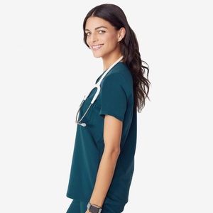 Figs Small Catarina Top (Caribbean Blue)